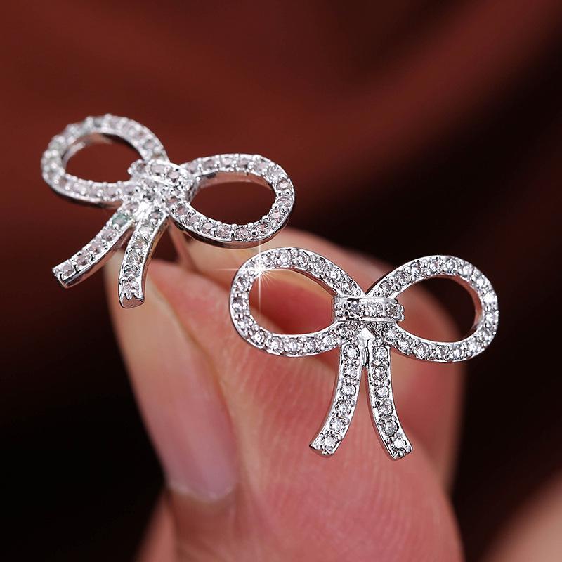 Elegant Bow Micro-inlaid Diamond Stud Earrings - Pure Copper, Creative Fashion Style