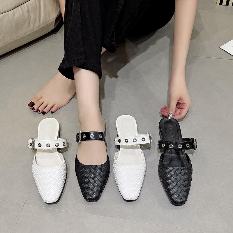 Woven Retro Sandal Slippers Female Outer Wear 2024 Summer Low Versatile Pointy Head Belt Buckle Baotou Half Drag Mary Jane Shoes