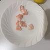 Elegant White Ceramic Sunflower Plate for Hot and Cold Dishes