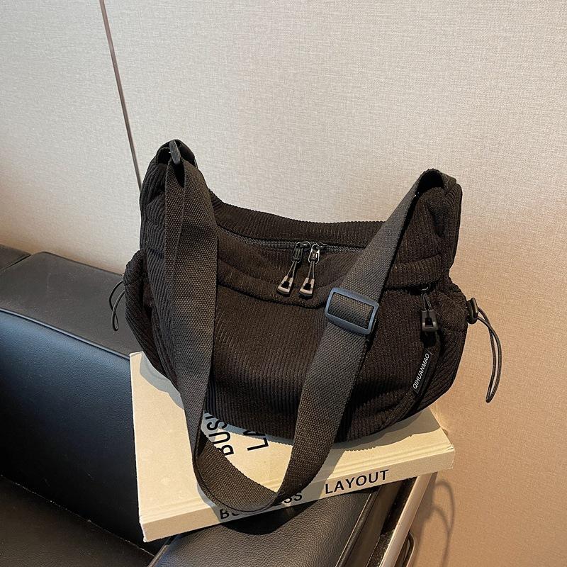 Casual Large-capacity Velvet Dumpling Bag Women's New Fashion Shoulder Bag Versatile Wide Shoulder Strap Messenger Bag