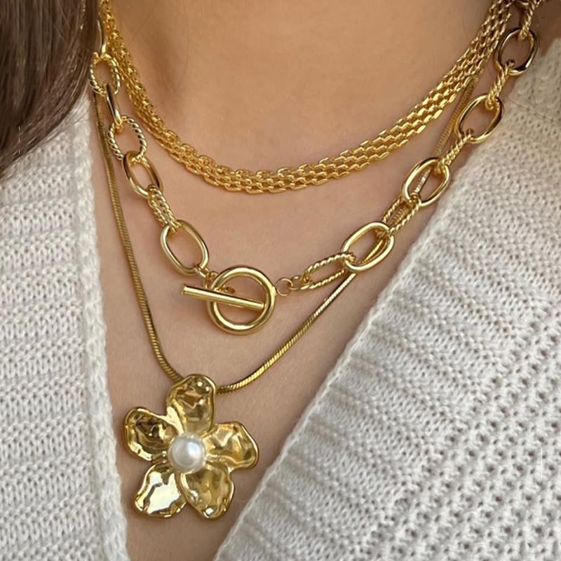 

3pcs Vintage Punk Gold Color Thick Chain Pearl Flower Pendant Necklaces Set For Women Fashion Multi-Layer Geometric Jewelry Gift