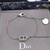 Women's Minimalist Diamond-Inlaid Letter Bracelet - Versatile Daily Wear Jewelry