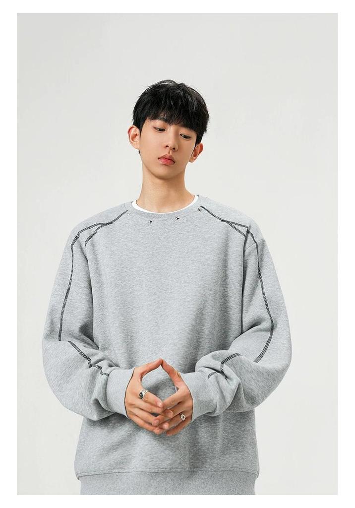 Men's 400g Rivet Round Neck Hoodie: Autumn Loose-Fit Trendy Couple Style Pullover.