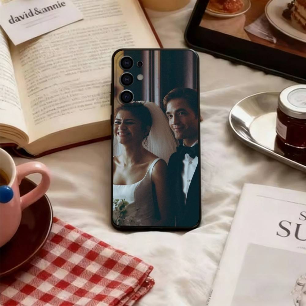 Robert Pattinson Phone Case For Samsung S25,S24,S21,S22,S23,S30,Ultra,S20,Plus,Fe,Soft Silicone Black Cover