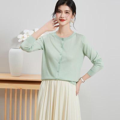 Jinjv Women's Round Neck Silk Blend Cardigan