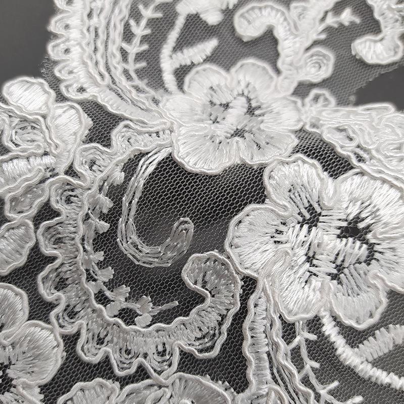 Net bottom strand embroidered collar, polyester silk embroidered fake collar, wedding accessories chest collar, car stock fake collar