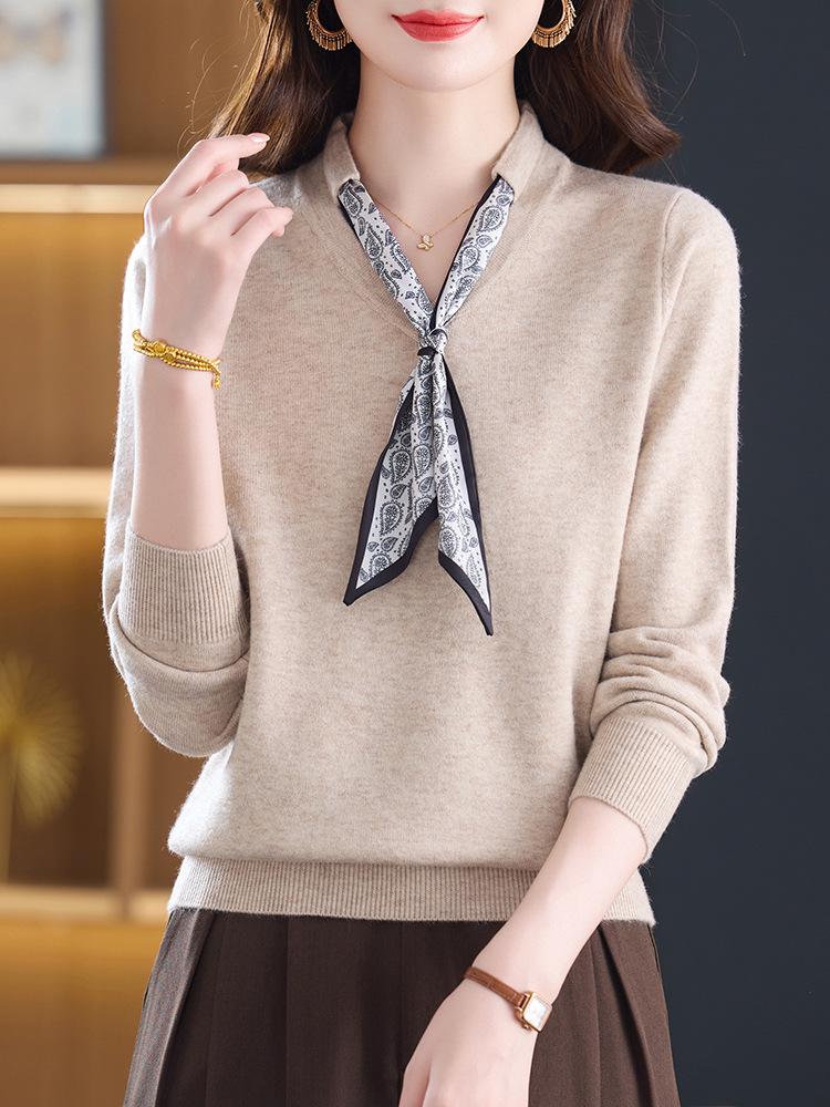 Autumn Bow V-Neck Wool Sweater - Stylish Women's Fashion, Versatile Base Wear for Moms
