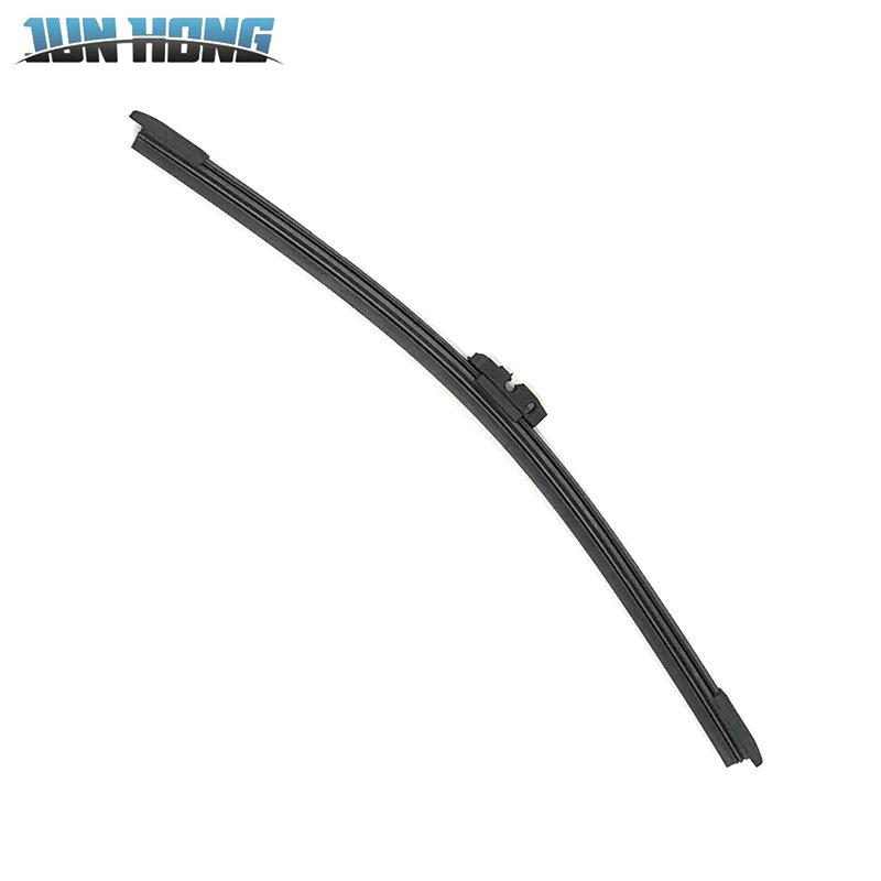 Qoros 3 Rear Wiper Blade Assembly and Rocker Arm Cover