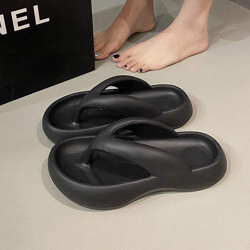 Summer Thicksoled Flip-flops for Women for Outdoor Wear in Summer 2025 New EVA Antislip Deodorizing Heightincreasing Beach Shoes