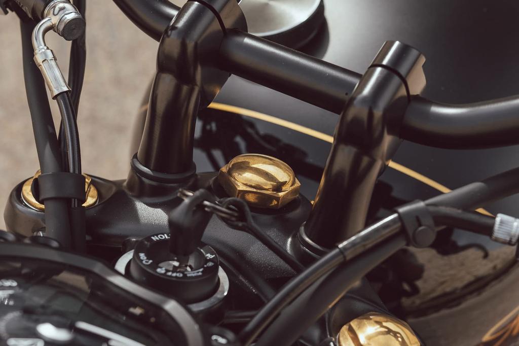 Motone MMU068 Stem Nut Street Twin, Street Scrambler, T100, T120, BOSS Brass,