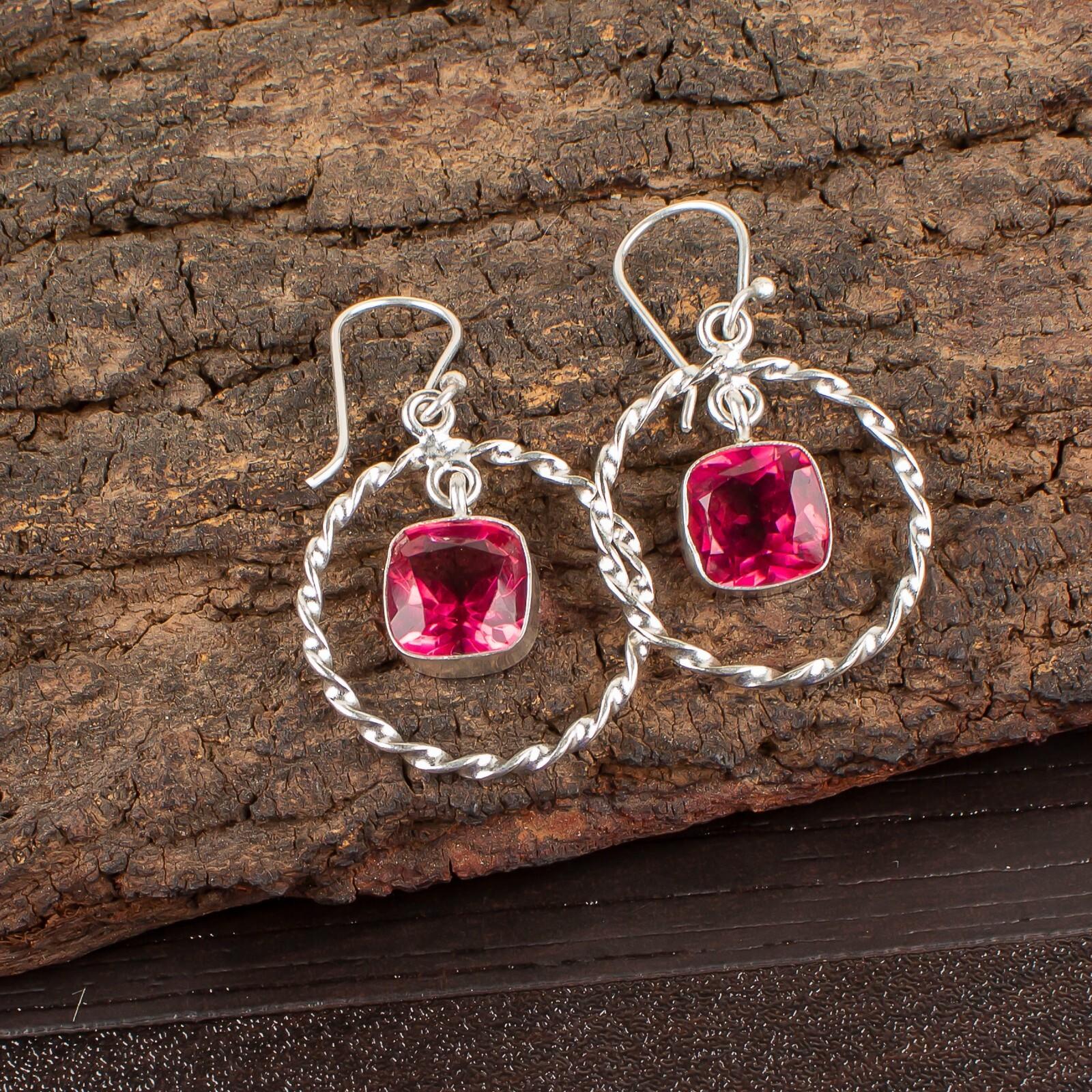 

Драгоценный камень Розовый Турмалин Ювелирные изделия из стерлингового серебра 925 пробы Ручной работы Серьги 1.60 EE-60-17