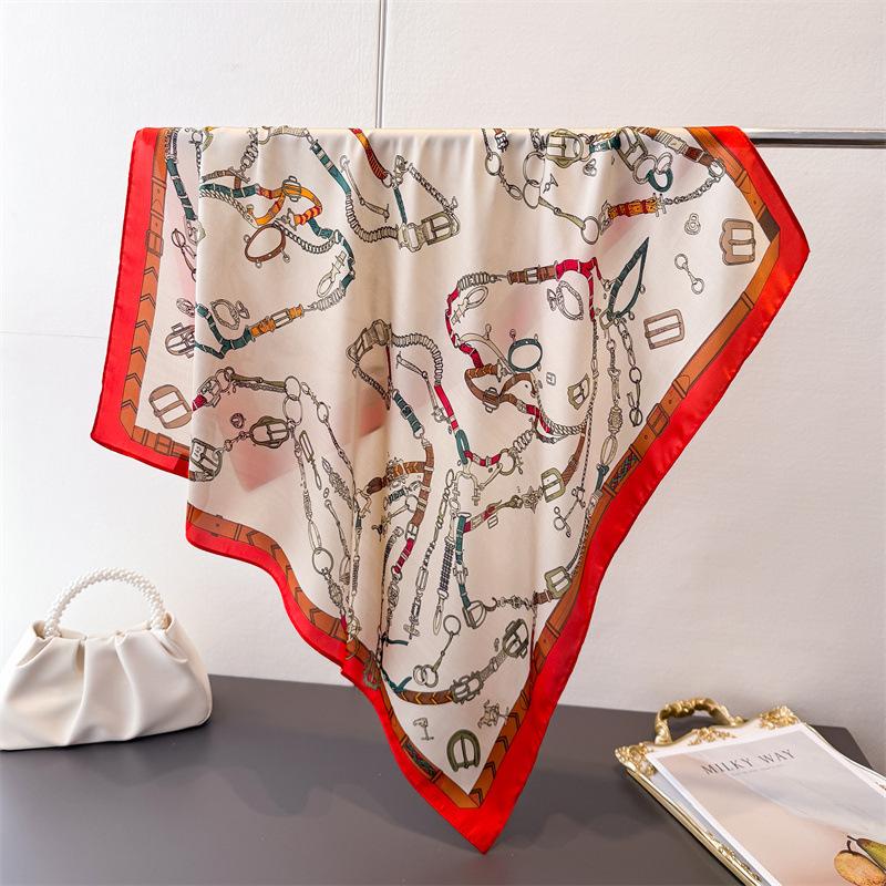 

Ретро Конный Принт Имитация Шелкового Шарфа Квадратный Шарф Премиальная Шаль Универсальный Шейный Маленький Квадратный Шарф Головной Шарф Женский Unilateral 66-70CM