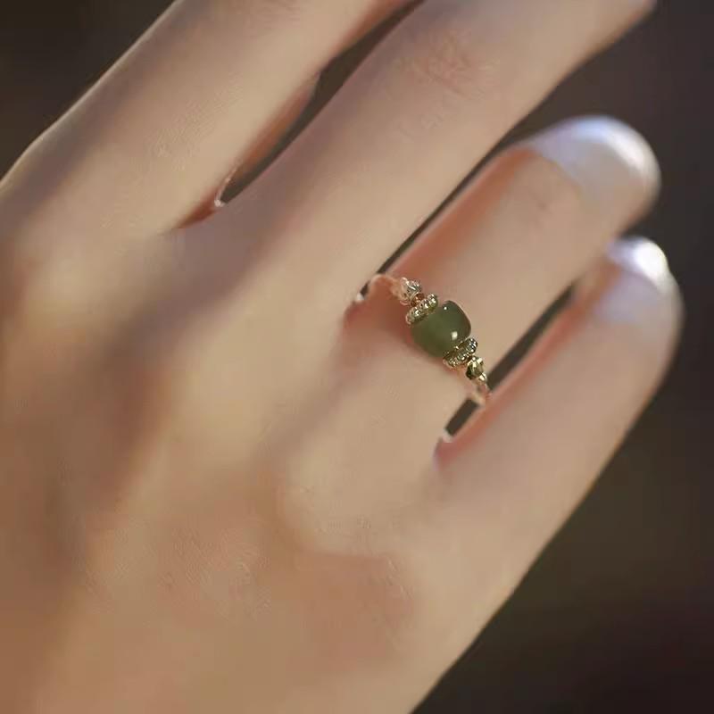 Adjustable Floral Jade Bead Ring - Women's Retro Chinese Style Luxury Design