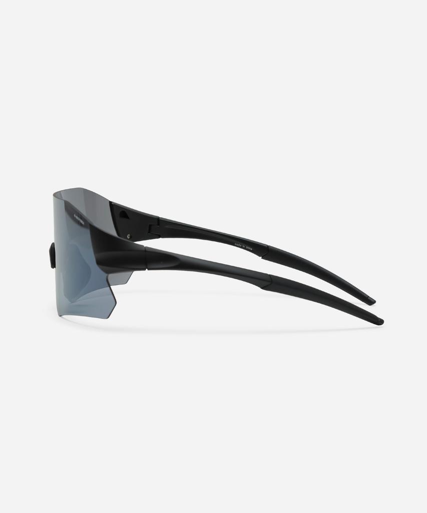 Neotelia Kronic · Black
