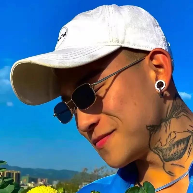 Retro Metall Schmalrahmen Brillen Quadratische Sonnenbrille Sonnenschutz Sonnenbrille Anti-UV Vielseitiger Augenschutz Sunnies Brillen