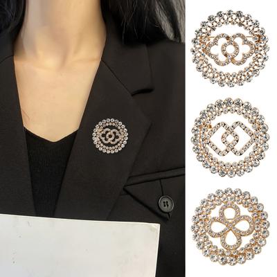 Durable Brooch Pin Retro Style Pin, Hollow Flower Design Lapel with Strong Vintage Buckle, Sparkling Rhinestones Inlaid Anti-exposure Badge for Coats