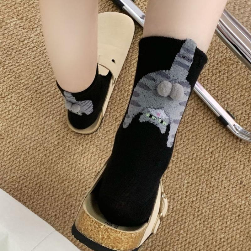 Couple Socks Cute Creative Mid-tube Four-season Socks 3D Cartoon Cat Ding Versatile Ladies Suede Socks