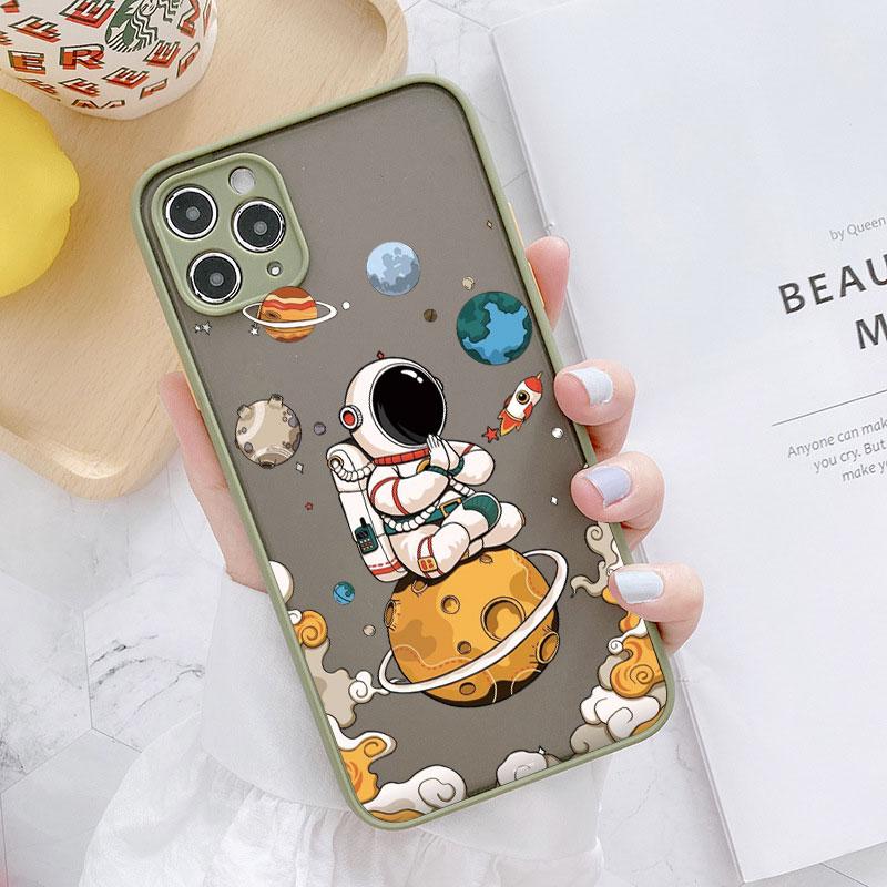 Cartoon Outer Space Astronaut Planet Phone Cases For iPhone 16 11 12 14 13 Pro Max 15 Plus 7 8 Plus SE2 X XR XS Shockproof Cover