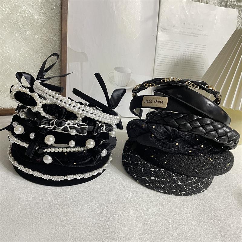 French Elegance Black Series Pearl Headband with Teeth - Autumn/Winter Collection
