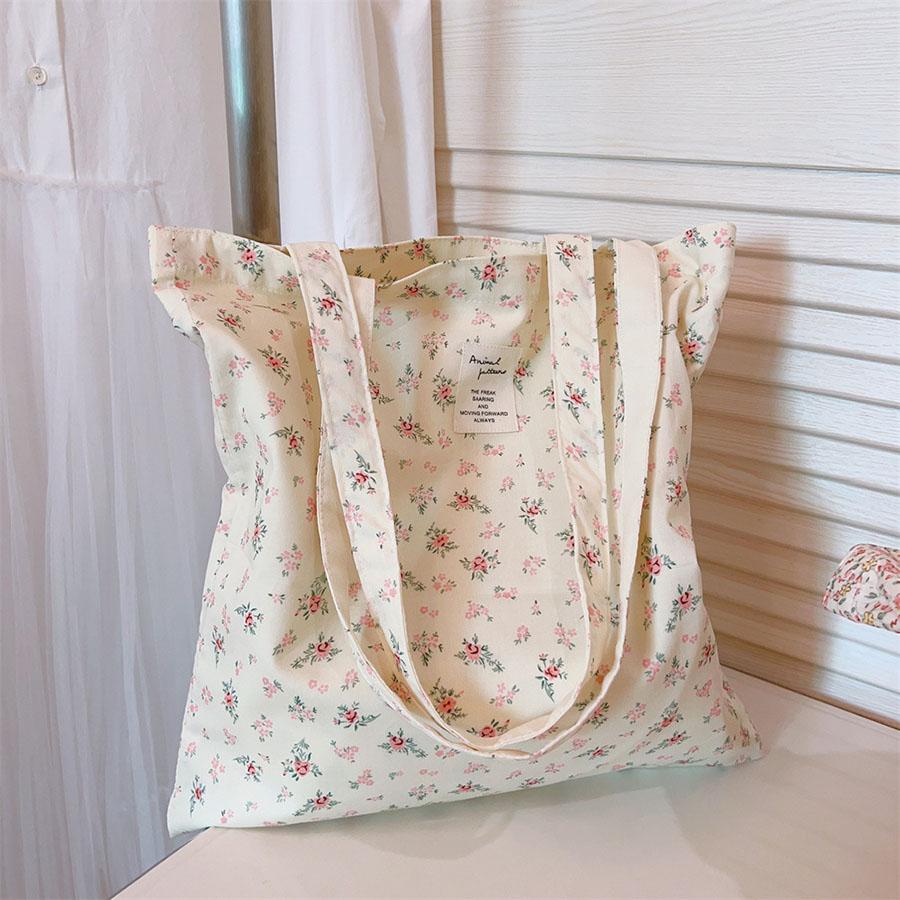 1 Piece Sweet France Style Shoulder Bag Chic Fashion Aesthetic Floral Crossbody Bag for Girl High Capacity Canvas Storage Bag