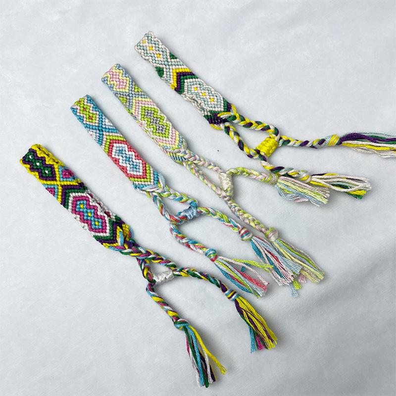 Braccialetto dell'amicizia ricamato in stile nepalese: Braccialetto Patchwork Tessuto per Uomo e Donna