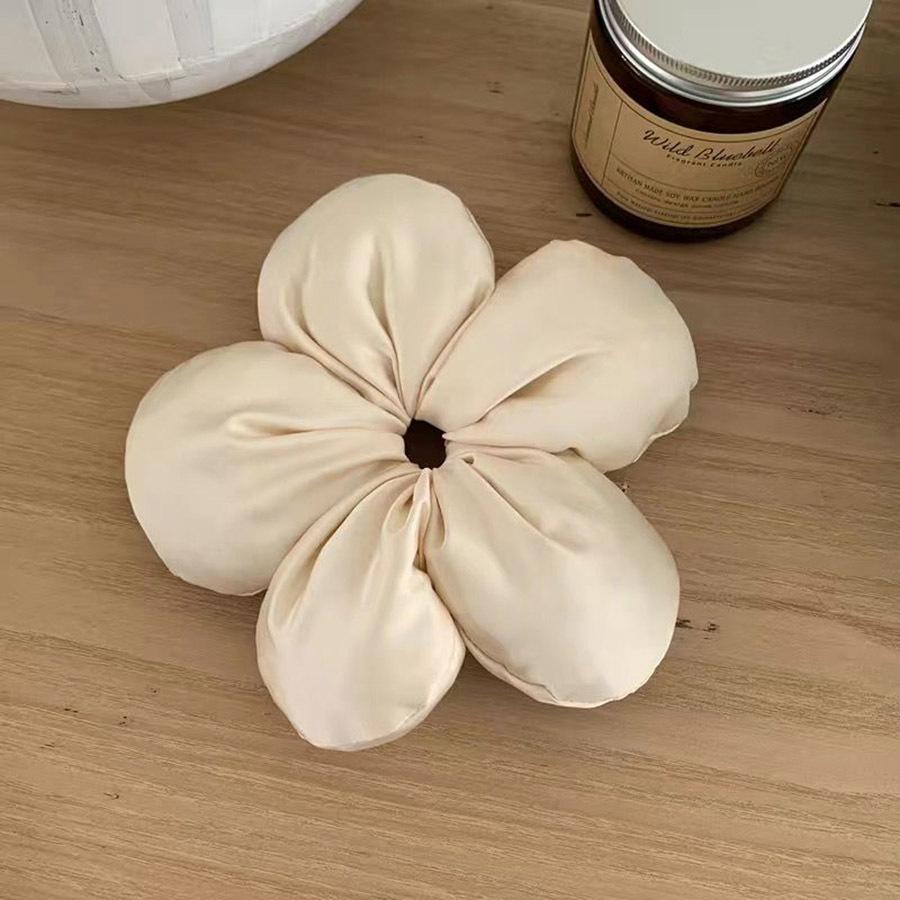 Women's Scrunchies Flower Hair Ties Three Dimensional Bread Hair Ties Large Intestine Fashion Hair Accessories Headwear