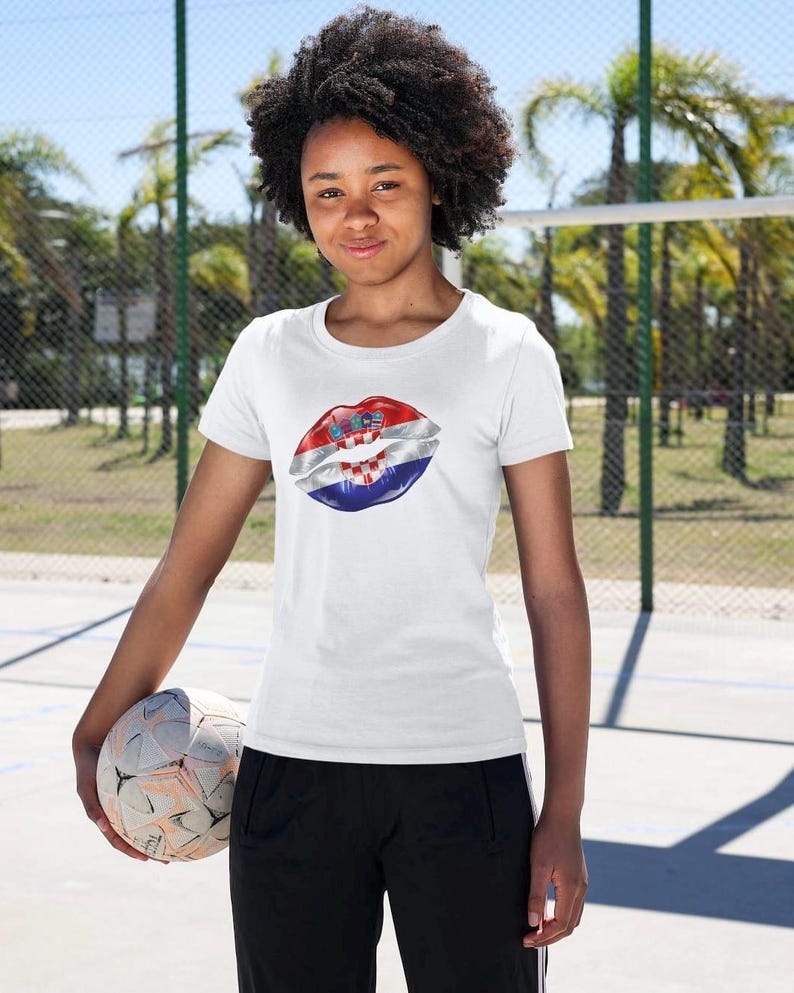 Croatia Lips T-Shirt, Croatian Flag Kiss Shirt, Croatia Soccer Tee, Hrvatska Football Shirt, World Cup Croatia Fan Gift 2XL