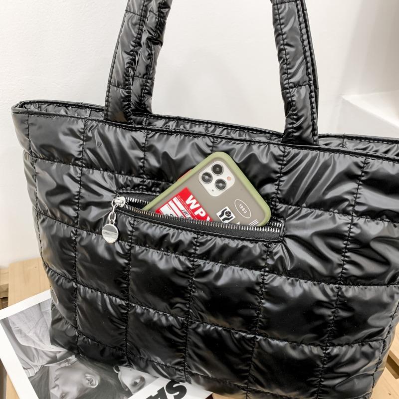 Winter Cotton Tote Bag High Capacity Women's Shoulder Handbags Quilted Female Handbags for Daily Commute Work Shopping and Travel