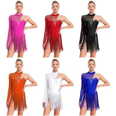 Sahne ve dans kıyafetleri – Balo ve davet için kıyafetler