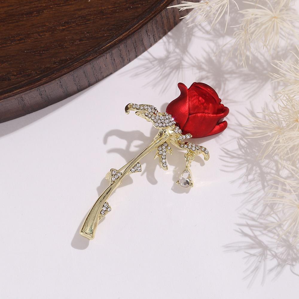Broche Rose Rouge 1 Pièce, Style Vintage, Convient pour Accent de Col de Costume, Accessoire de Robe de Soirée, Cadeau de Saint-Valentin