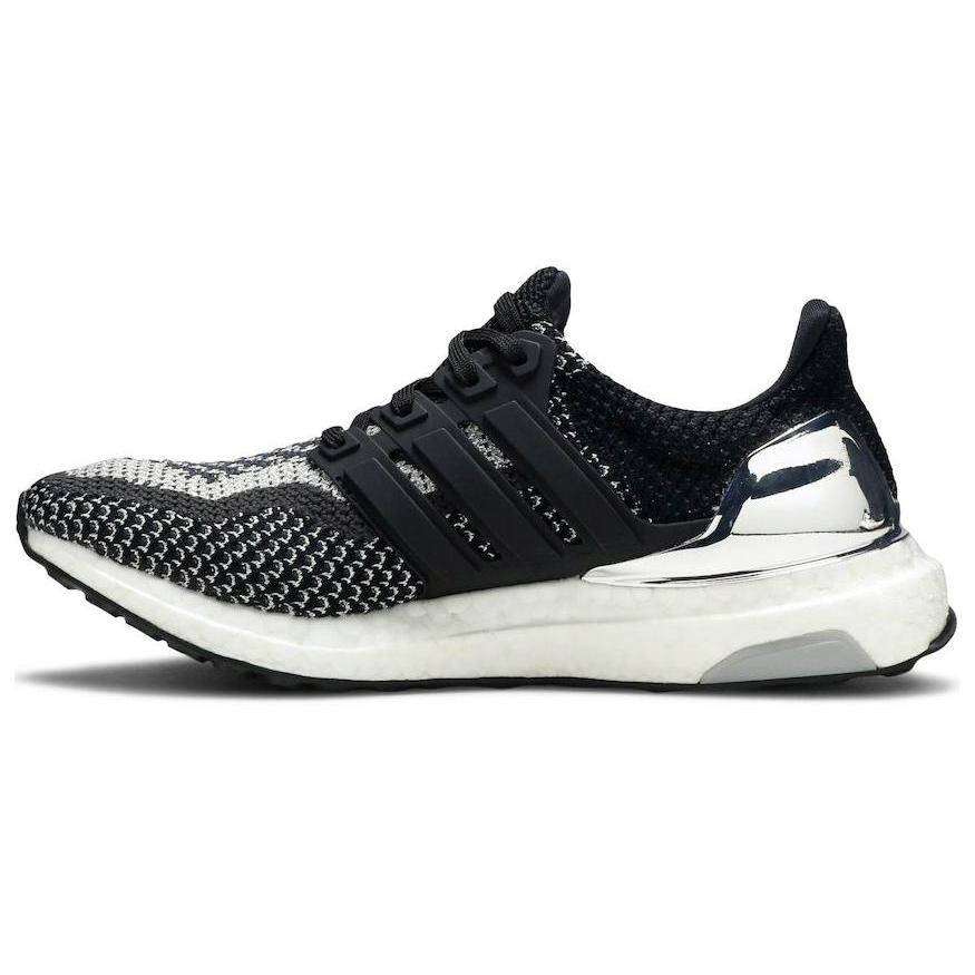 

Adidas Ultra Boost 2.0 Silver Medal GS 36