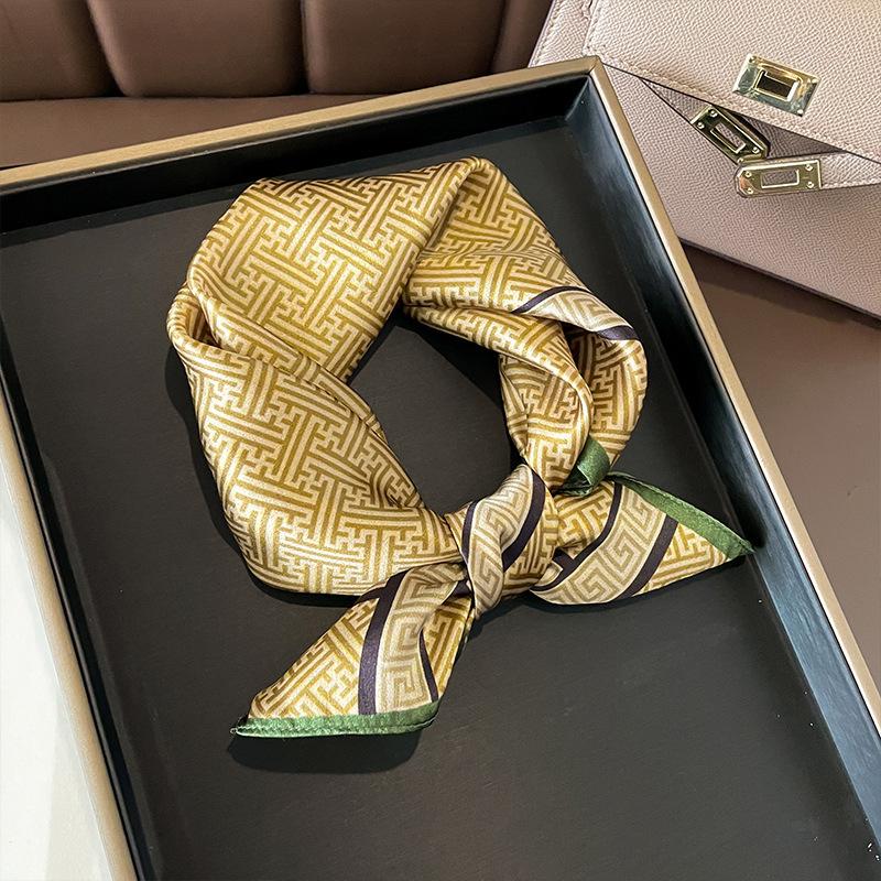 Beige Silk Silk Scarf Small Square Scarf Women's Versatile 111 Mulberry Silk Headband Small Silk Scarf Fashion Small Scarf with Shirt