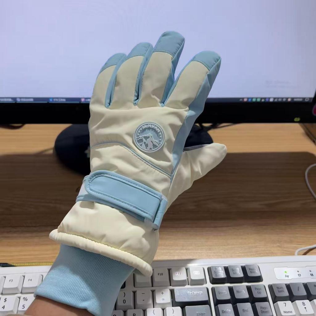 Women's Winter Ski Gloves: Warm, Thickened, Touchscreen-Compatible, Windproof, Water-Repellent, and Stylish Velvet-Lined for Outdoor Riding.