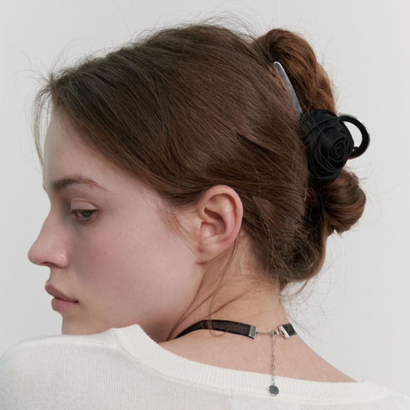 LOVE ME MONSTER Satin Rose Metal Hair Clip (L241MHA100)