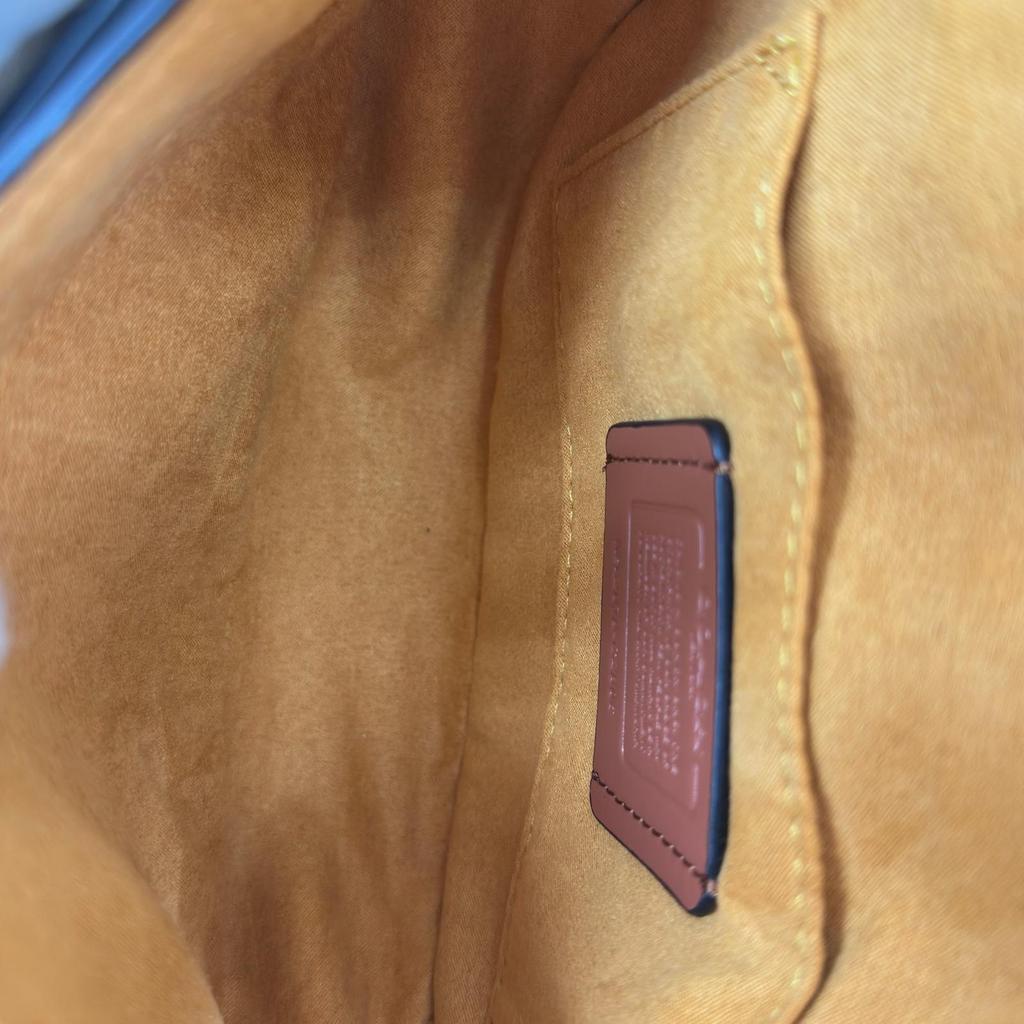 Coach C2806 Shoulder Bag White Women Signature Used