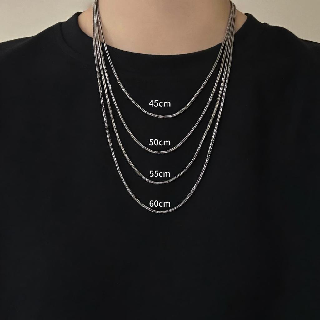 S925 Sterling Silber Pullover-Kettenhalskette mit quadratischem Anhänger und geflochtenem Fuchsschwanz-Design für Damen und Herren.