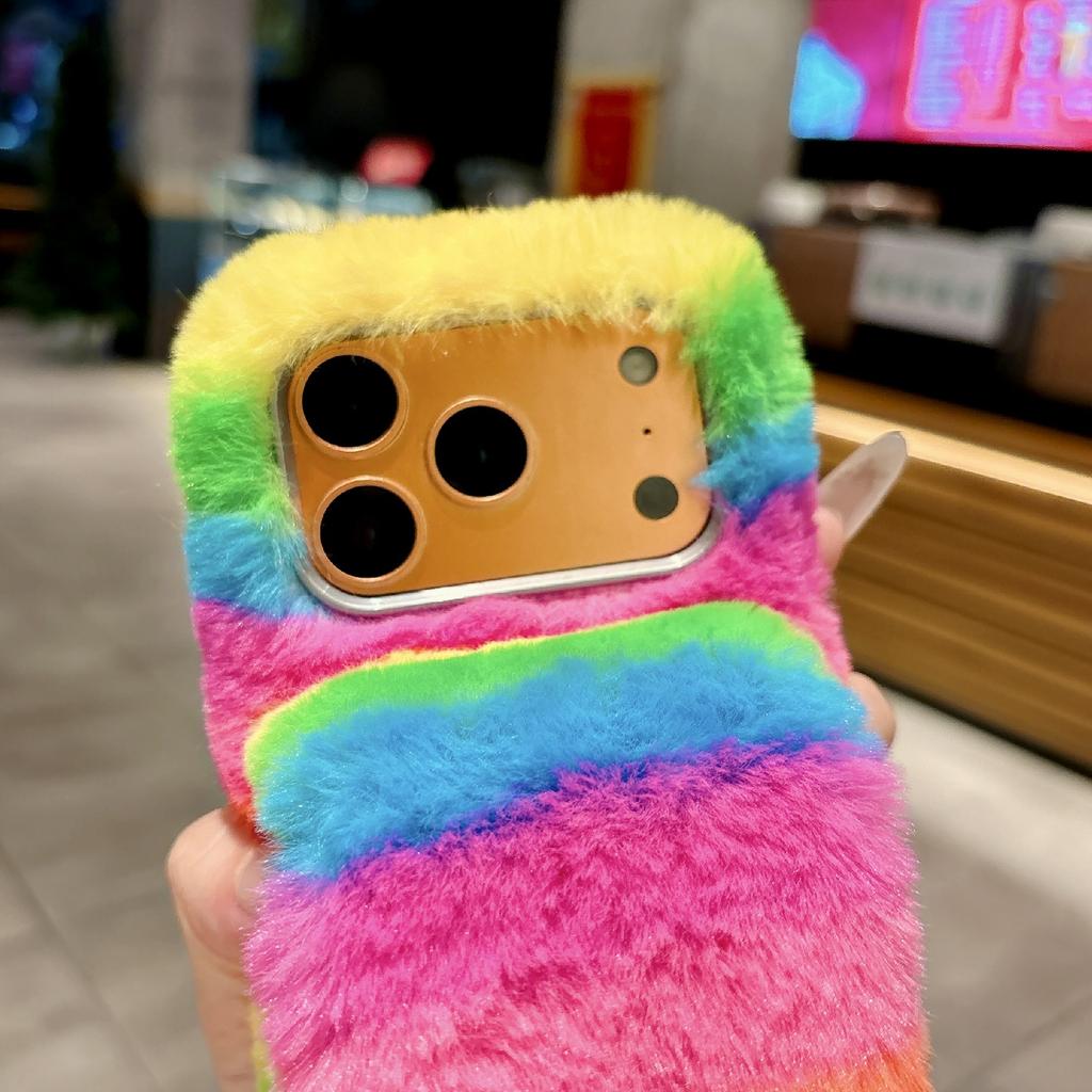 Für iPhone 17 Pro Regenbogen Flauschige Handyhülle Winter Warm Handschlaufe TPU Abdeckung