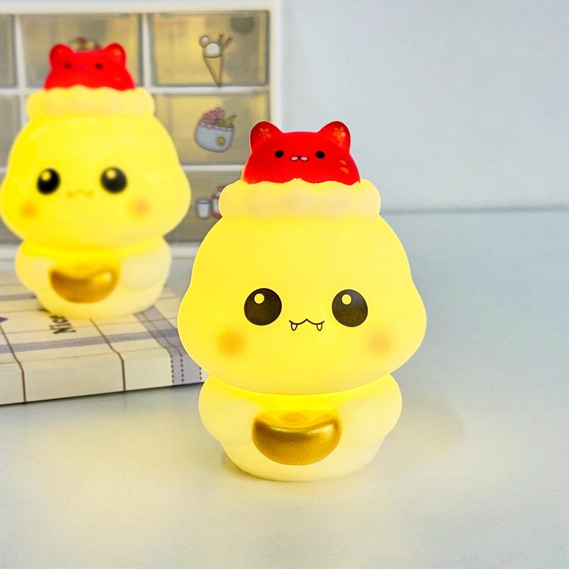 

Мультяшный Слиток Змея Ночник Лампа Прикроватная для Спальни Общежития Детская Светящаяся Игрушка Украшение Yuanbao night light