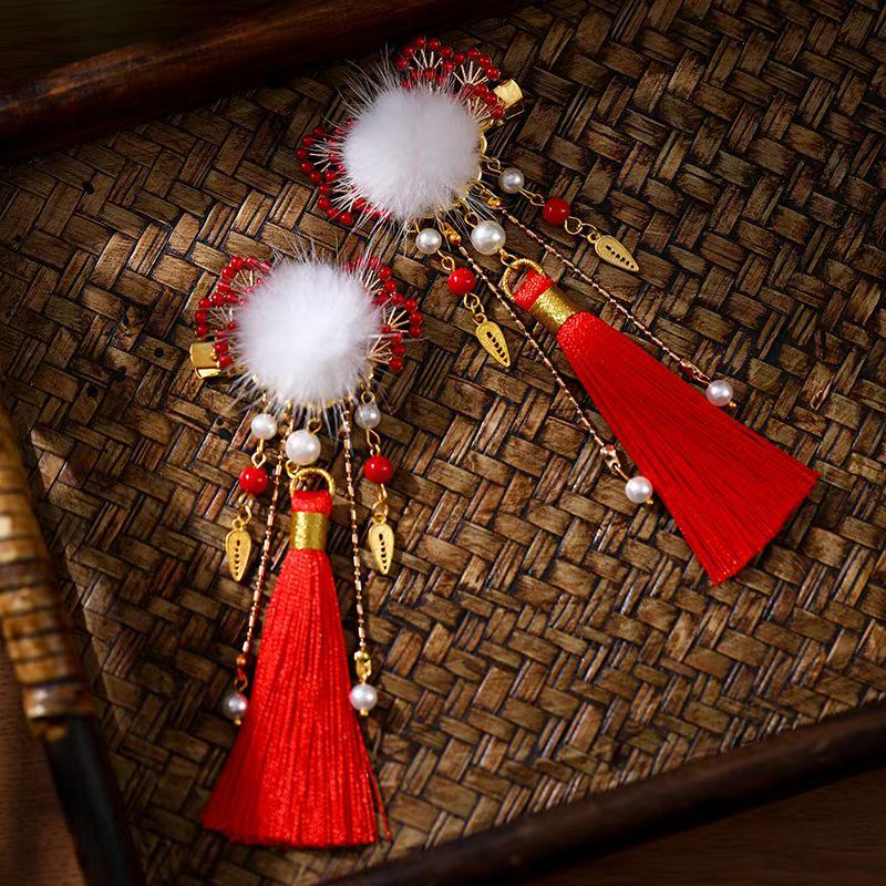 Children's Festive Hanfu Hair Clips: Cute Pom-poms & Tassels