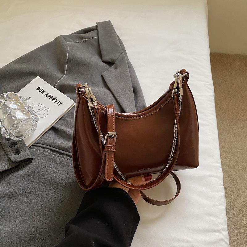 Underarm Bag Women's 2025 Autumn New Foreign Style Fashion Niche Design Shoulder Bag Glossy Chain Messenger Bag