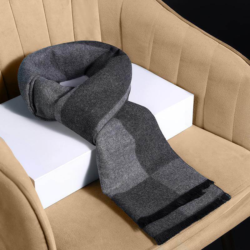 Classic black and gray plaid color matching men's scarf, winter warm thickened brushed scarf men's