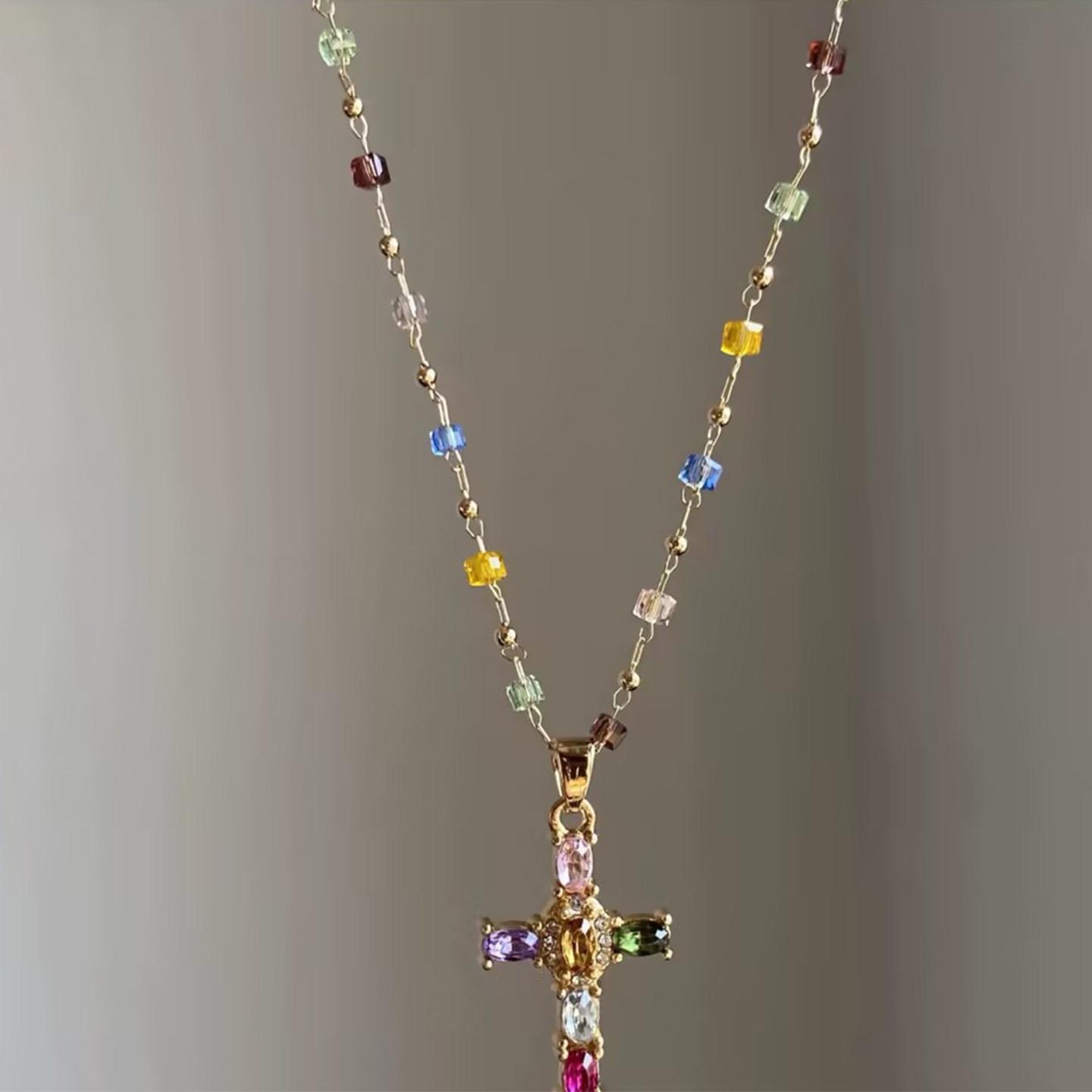 Dopamine Rhinestone Glass Beaded Cross Pendant Clavicle Necklace – High-End Luxury Fashion Accessory