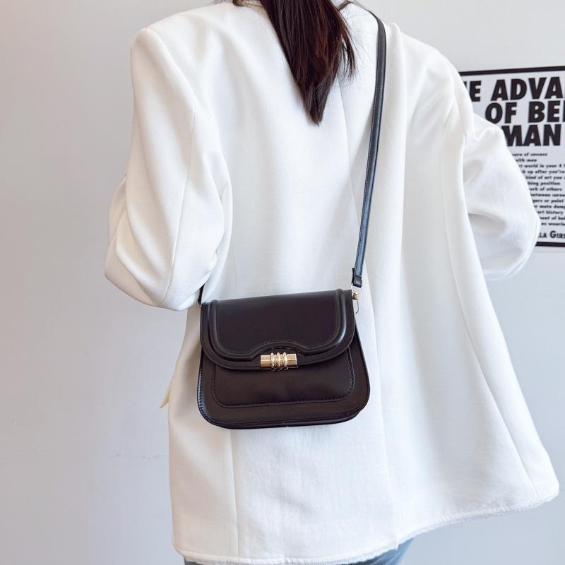 Retro Niche Versatile Crossbody Bag Fashion Shoulder Bag Small Square Bag For Women Casual Commuting Saddlebag