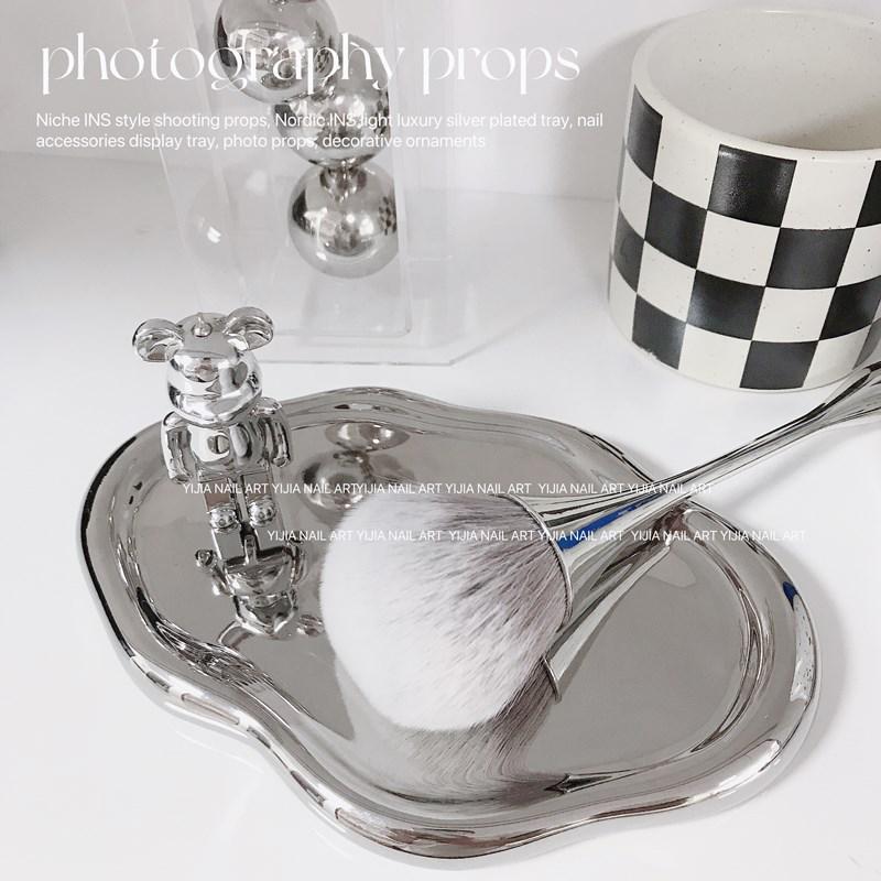 Silver Ripple Nail Art Photo Props - Makeup Brush Background Tools for Influencer Shoots