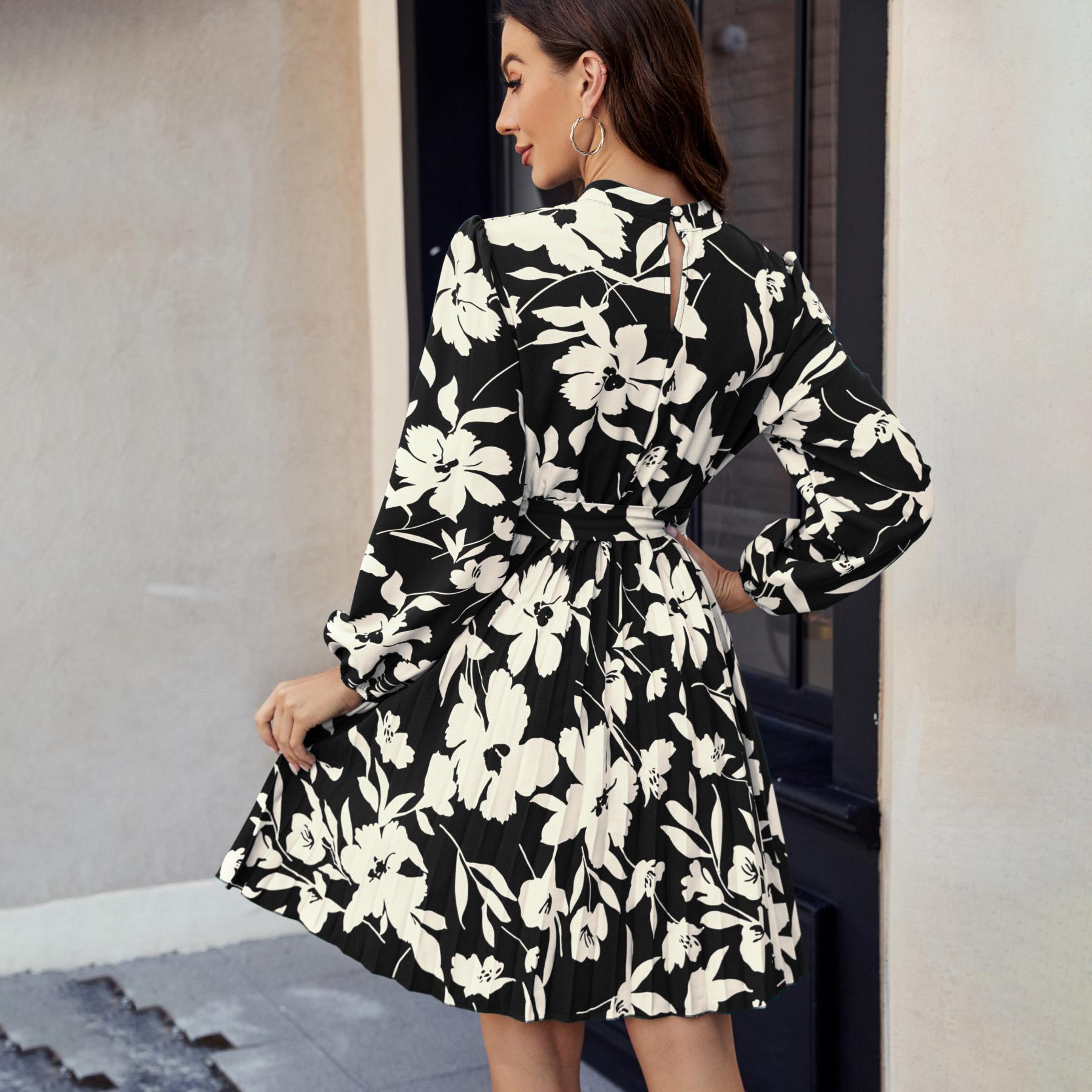 Женское короткое платье с длинным рукавом и круглым вырезом с принтом XL чёрный — фото 3