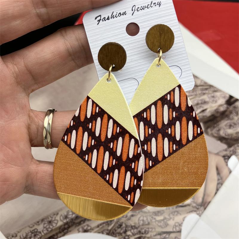 Vintage Painted Big Wooden Earrings Ethnic Exaggerated Pattern Geometric Statement Drop Earrings Vacation Party Jewelry