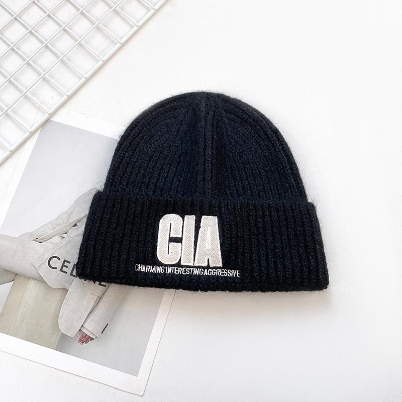 Letter Embroidered Woolen Hat for Men and Women in Fall and Winter Warm Ear Protecting Cap Versatile Face Showing Small Knitted Hat