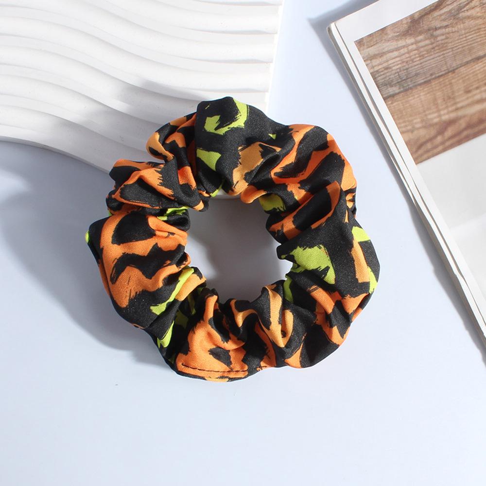 Europäische & Amerikanische Halloween Scrunchies: Ausgefallener Druck Satin Haaraccessoires