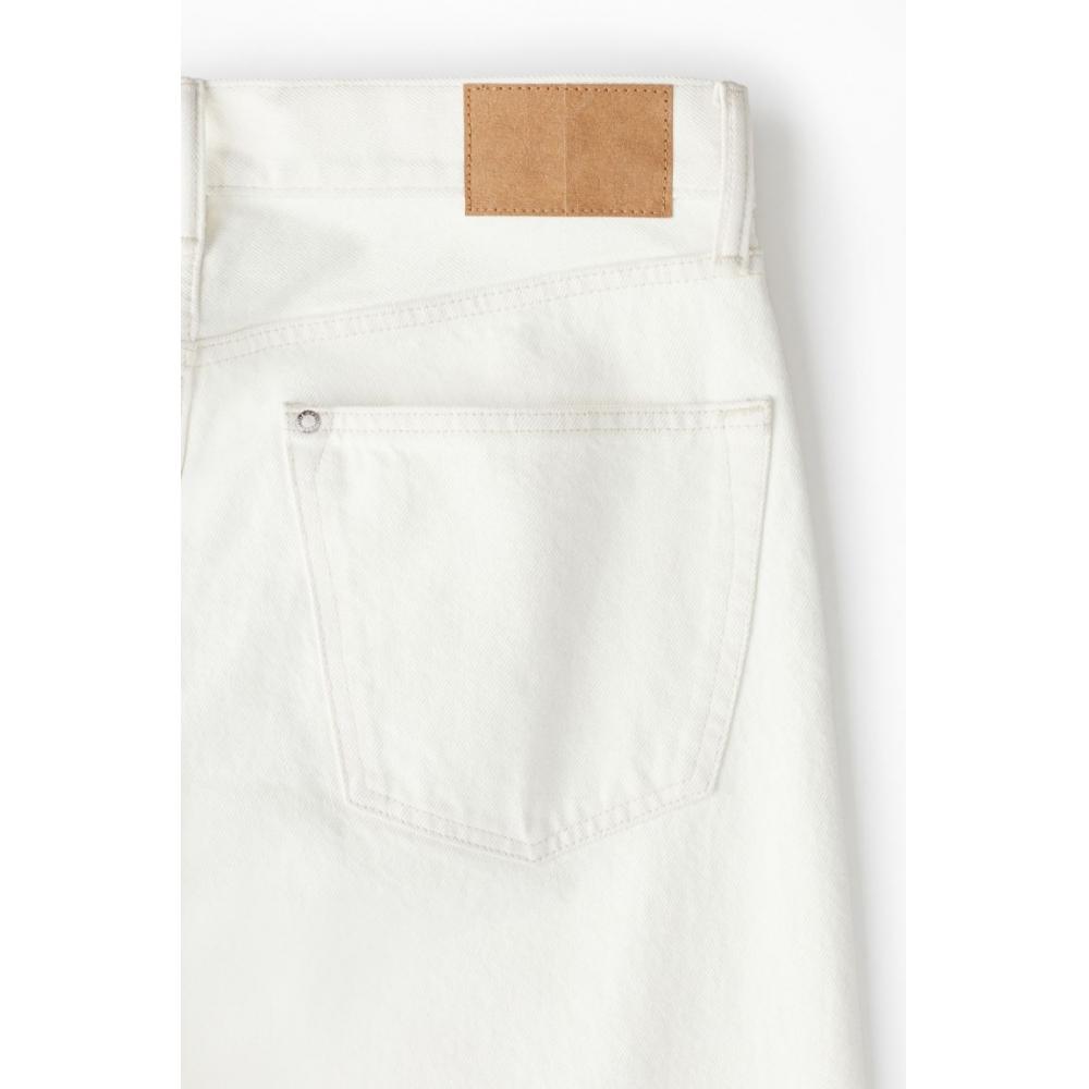 H M Relaxed Fit Jeans wHite