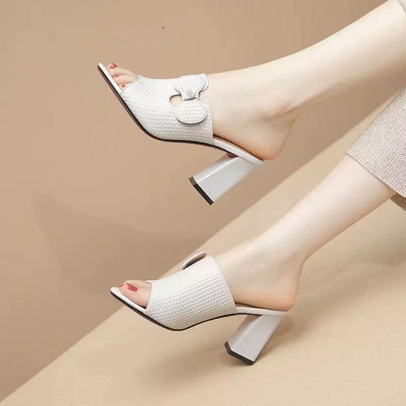 

2025 breathable single shoes women s shoes four seasons noble pointed thick heel work shoes Korean version fashion mother shoes women s sandals 40